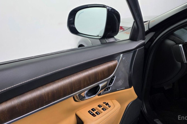 2020 Volvo V90 Cross Country с пробегом 204 946 км