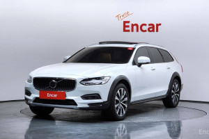 Volvo V90 Cross Country