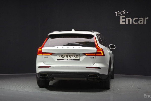 2019 Volvo V60 Cross Country с пробегом 95 892 км
