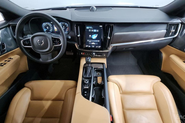 2018 Volvo V90 Cross Country с пробегом 92 527 км