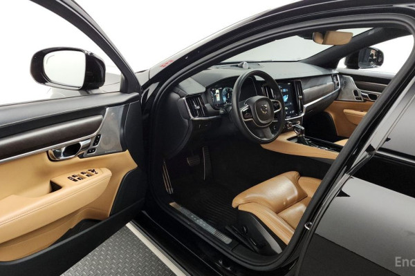 2018 Volvo V90 Cross Country с пробегом 92 527 км