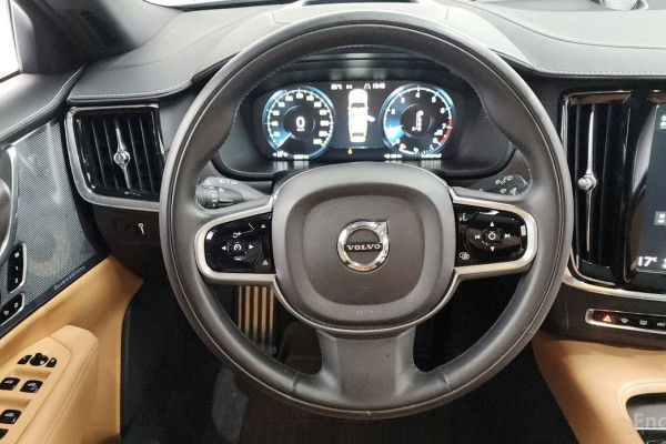 2018 Volvo V90 Cross Country с пробегом 92 527 км