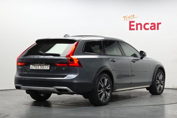 2020 Volvo V90 Cross Country с пробегом 90 449 км