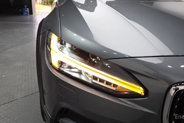 2020 Volvo V90 Cross Country с пробегом 90 449 км