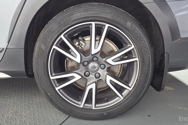 2020 Volvo V90 Cross Country с пробегом 90 449 км