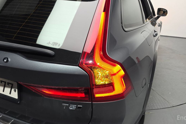 2020 Volvo V90 Cross Country с пробегом 90 449 км