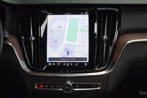 2022 Volvo V60 Cross Country с пробегом 24 621 км