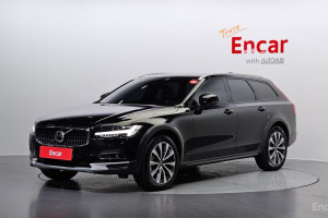 Volvo V90 Cross Country