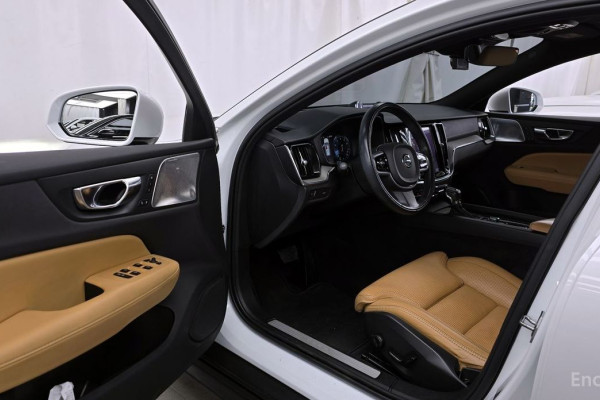 2020 Volvo V60 Cross Country с пробегом 76 176 км