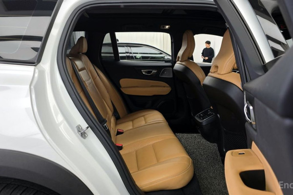 2020 Volvo V60 Cross Country с пробегом 76 176 км