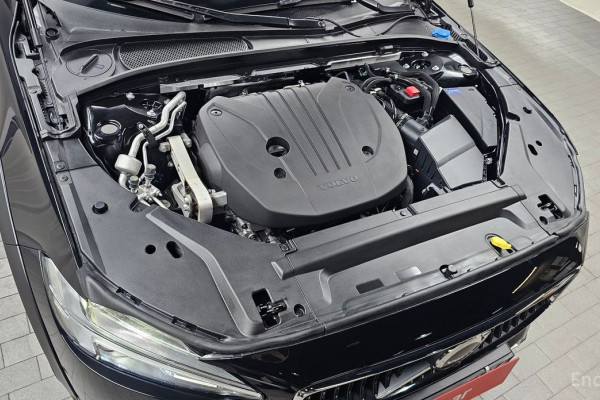2023 Volvo V90 Cross Country с пробегом 35 171 км