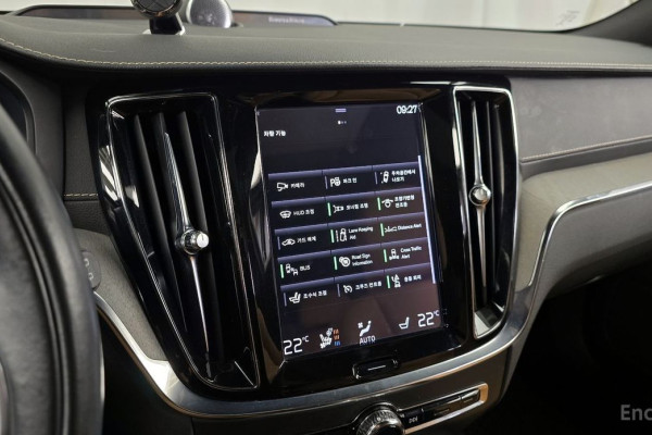 2020 Volvo V60 Cross Country с пробегом 76 176 км