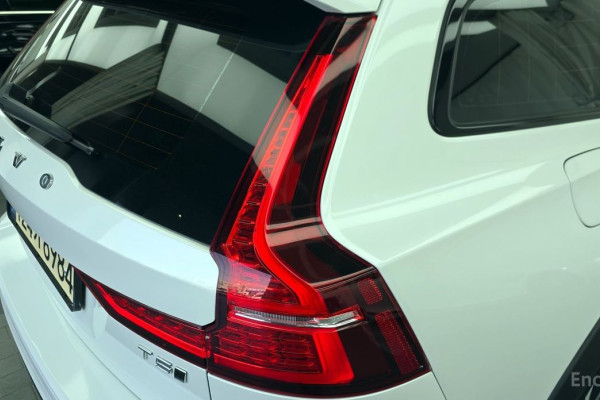 2020 Volvo V60 Cross Country с пробегом 76 176 км