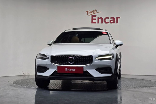 2019 Volvo V60 Cross Country с пробегом 71 308 км