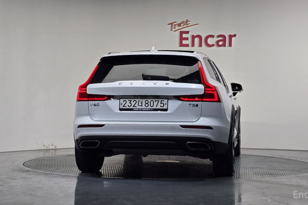 2019 Volvo V60 Cross Country с пробегом 71 308 км