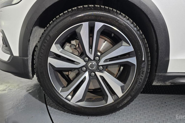 2019 Volvo V60 Cross Country с пробегом 71 308 км