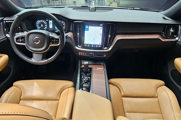 2021 Volvo V60 Cross Country с пробегом 44 282 км