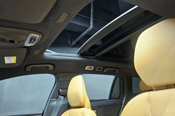 2021 Volvo V60 Cross Country с пробегом 44 282 км