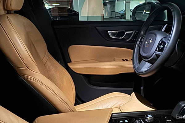 2021 Volvo V60 Cross Country с пробегом 28 574 км