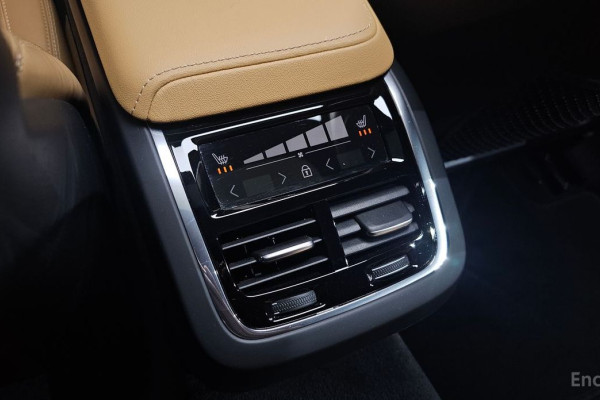 2024 Volvo V60 Cross Country с пробегом 17 498 км