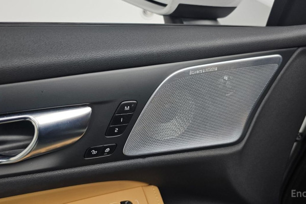 2024 Volvo V60 Cross Country с пробегом 17 498 км