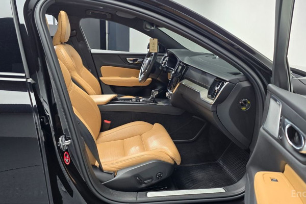 2020 Volvo V60 Cross Country с пробегом 75 467 км