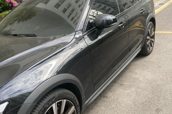 2021 Volvo V60 Cross Country с пробегом 54 402 км