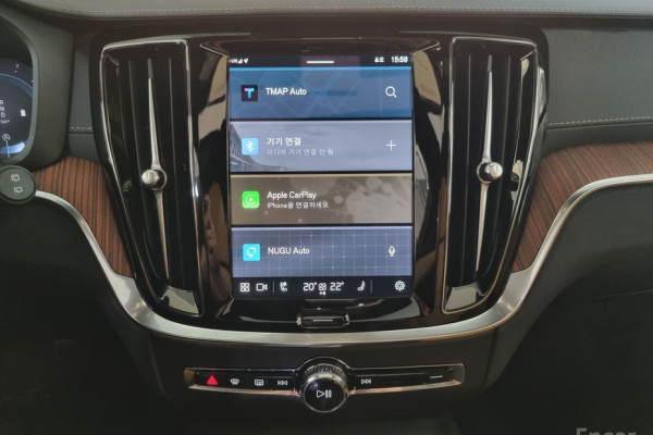 2025 Volvo V60 Cross Country с пробегом 2 697 км