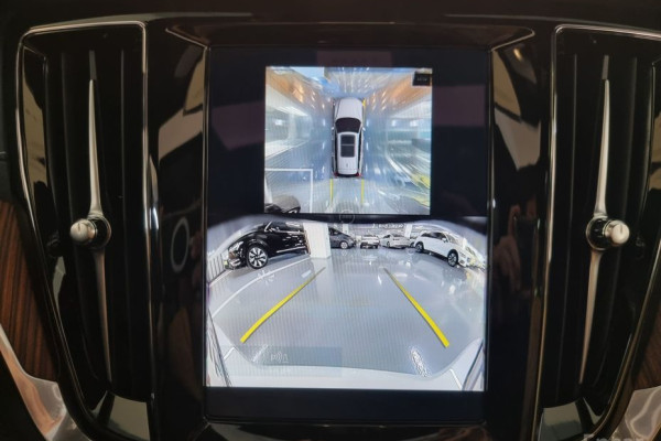 2025 Volvo V60 Cross Country с пробегом 2 697 км