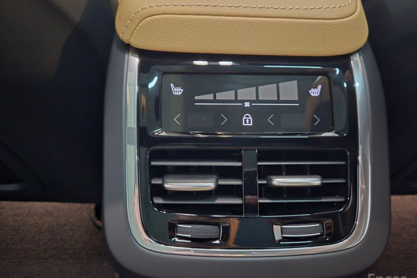 2025 Volvo V60 Cross Country с пробегом 1 678 км