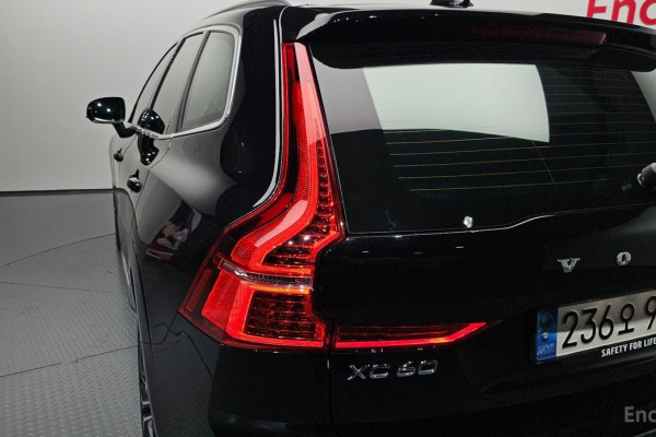 2023 Volvo XC60 с пробегом 49 799 км