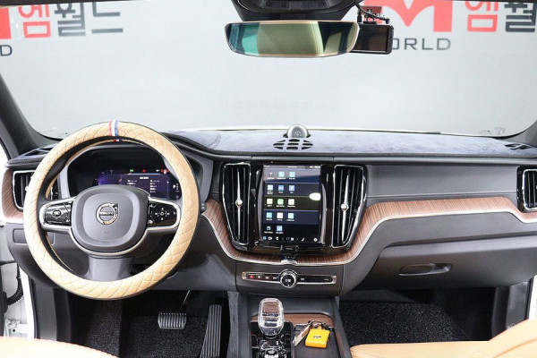 2024 Volvo XC60 с пробегом 31 850 км