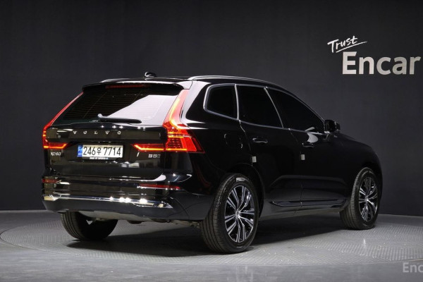 2022 Volvo XC60 с пробегом 57 281 км