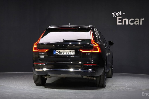 2022 Volvo XC60 с пробегом 57 281 км