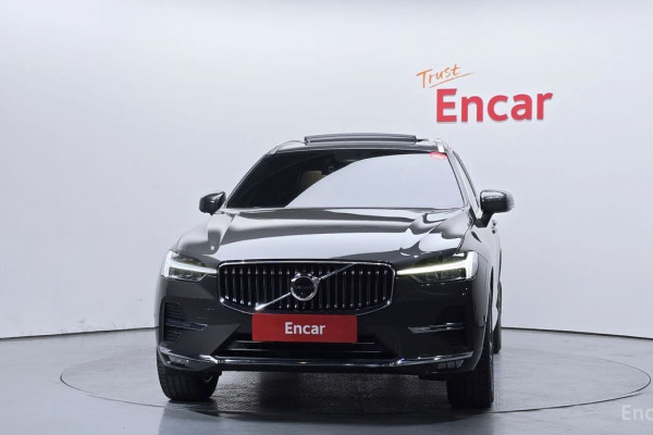 2023 Volvo XC60 с пробегом 32 087 км