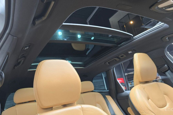 2023 Volvo XC60 с пробегом 32 087 км