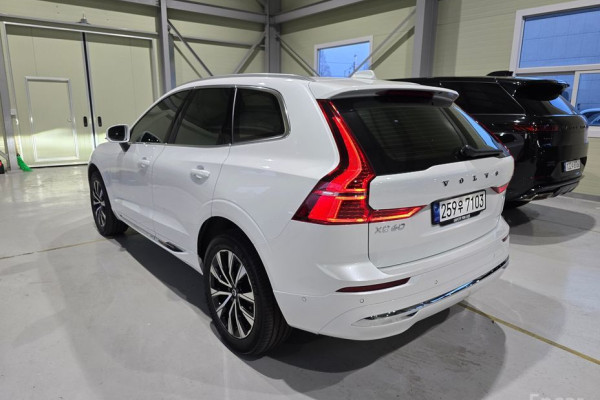 2025 Volvo XC60 с пробегом 12 160 км