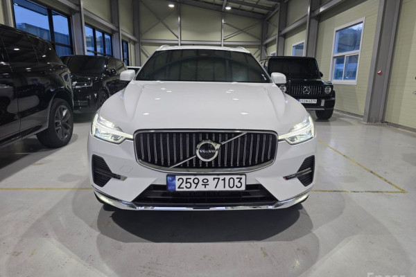 2025 Volvo XC60 с пробегом 12 160 км