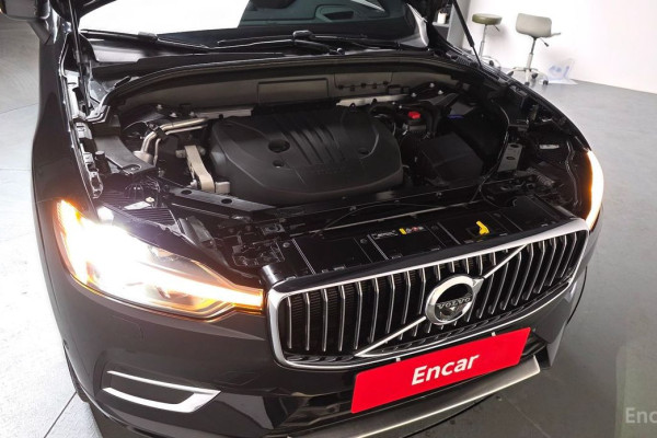 2021 Volvo XC60 с пробегом 39 908 км