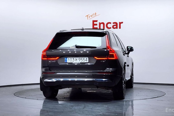 2024 Volvo XC60 с пробегом 84 339 км