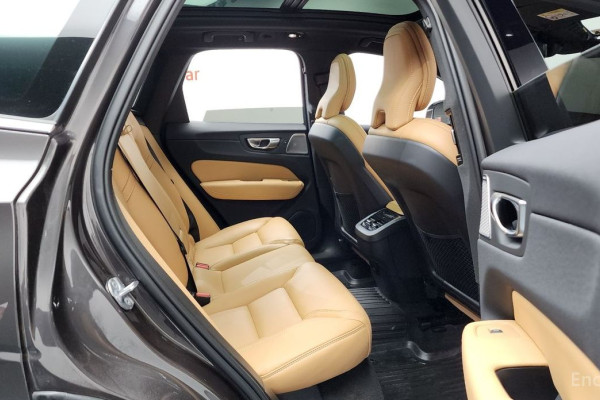 2024 Volvo XC60 с пробегом 84 339 км