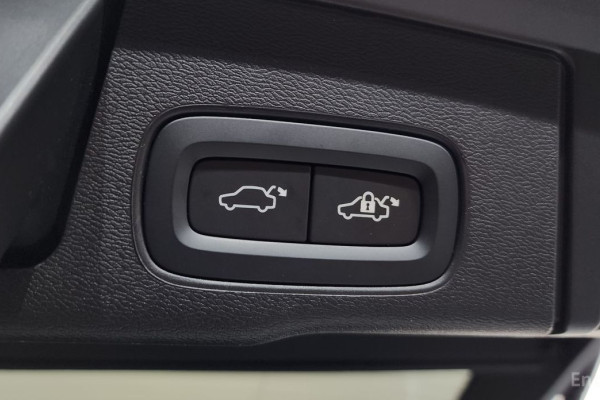 2023 Volvo XC60 с пробегом 13 563 км