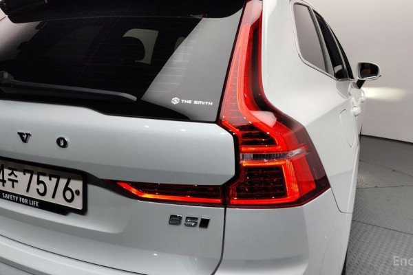 2023 Volvo XC60 с пробегом 13 563 км