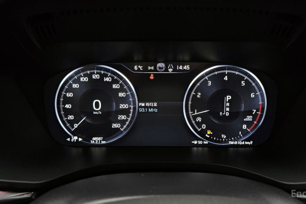 2020 Volvo XC60 с пробегом 48 587 км