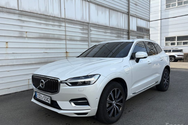 2021 Volvo XC60 с пробегом 83 000 км