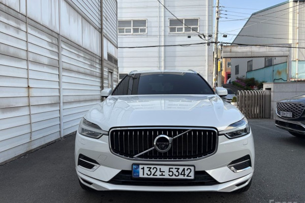 2021 Volvo XC60 с пробегом 83 000 км