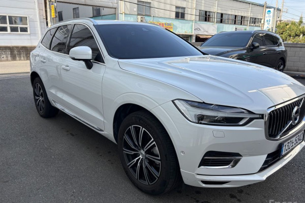 2021 Volvo XC60 с пробегом 83 000 км