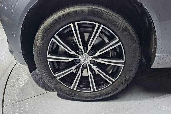 2019 Volvo XC60 с пробегом 87 088 км