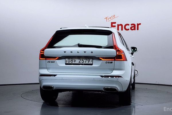 2019 Volvo XC60 с пробегом 141 680 км