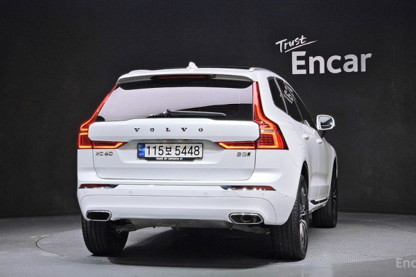 2021 Volvo XC60 с пробегом 44 513 км